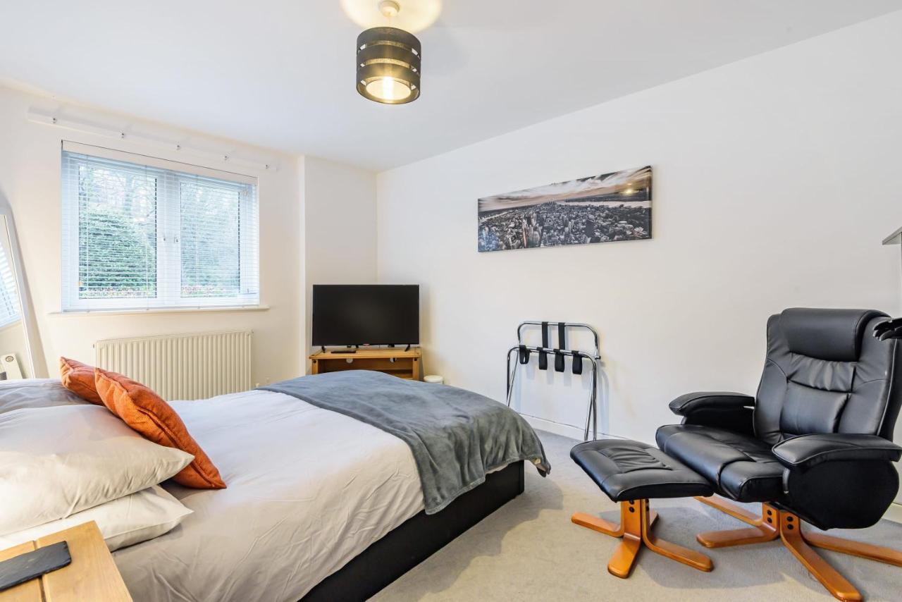 Stylish 2 Bedroom Apartment, Central Exeter, Parking On Site Eksteriør bilde
