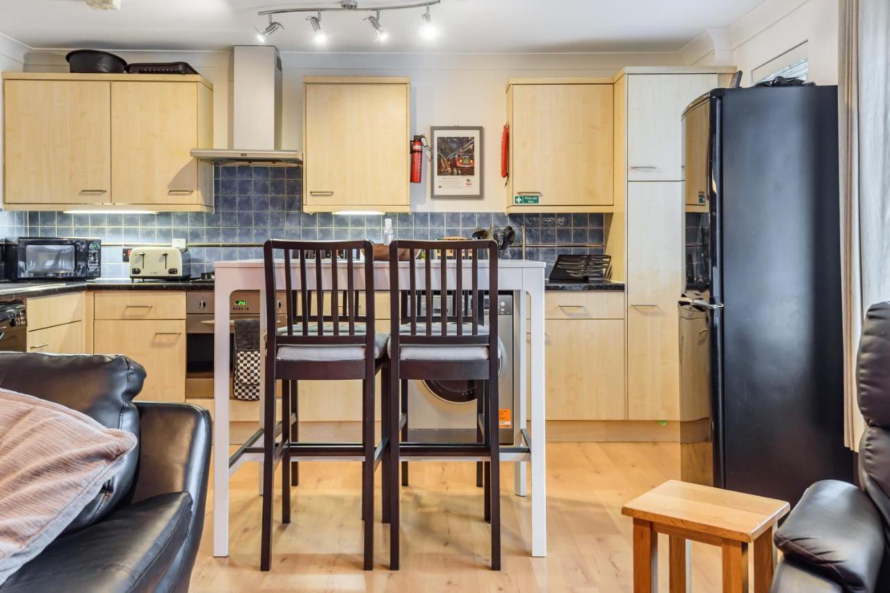 Stylish 2 Bedroom Apartment, Central Exeter, Parking On Site Eksteriør bilde